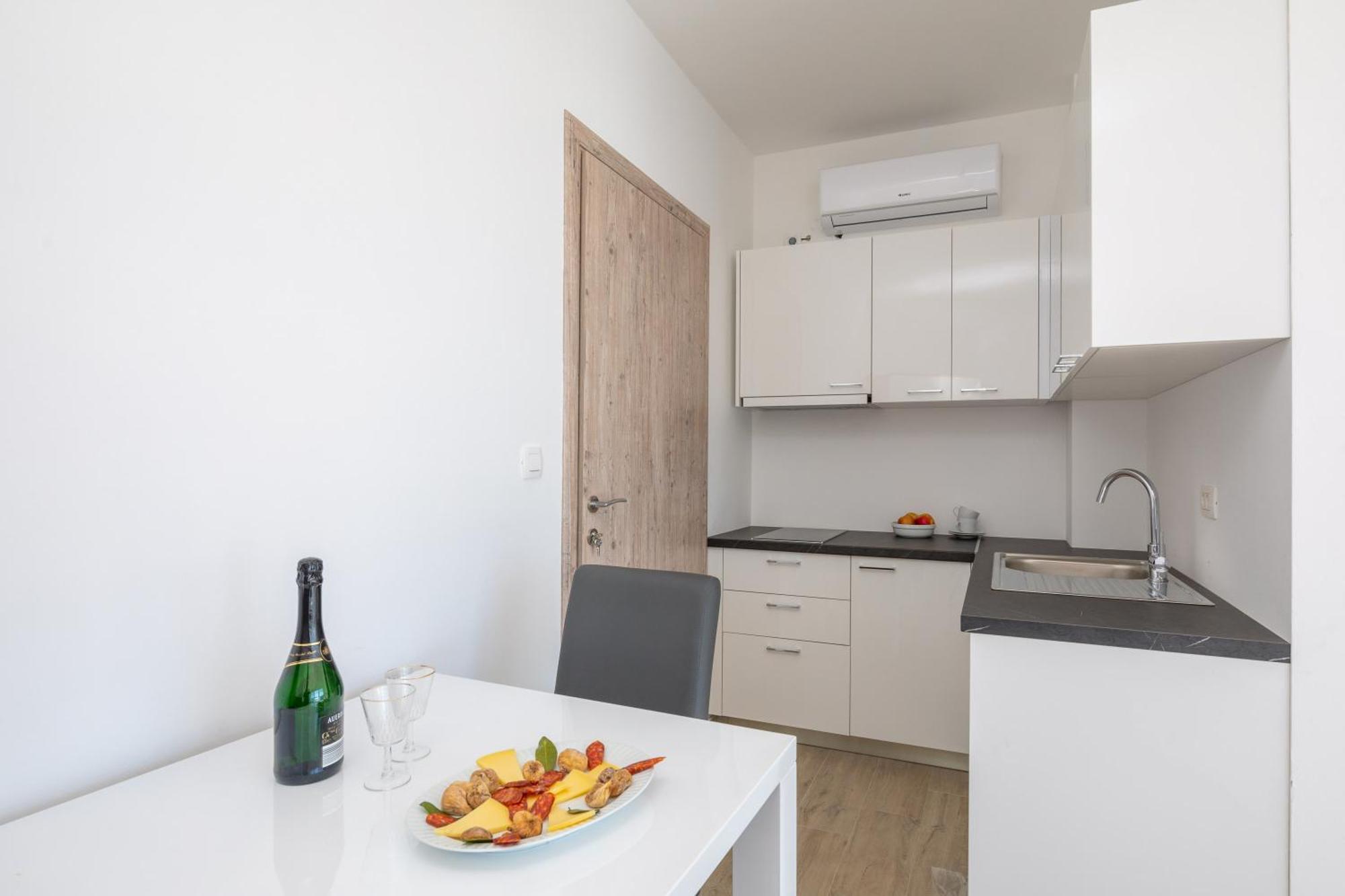 Blue Wonder Apartments Dugi Rat Pokój zdjęcie