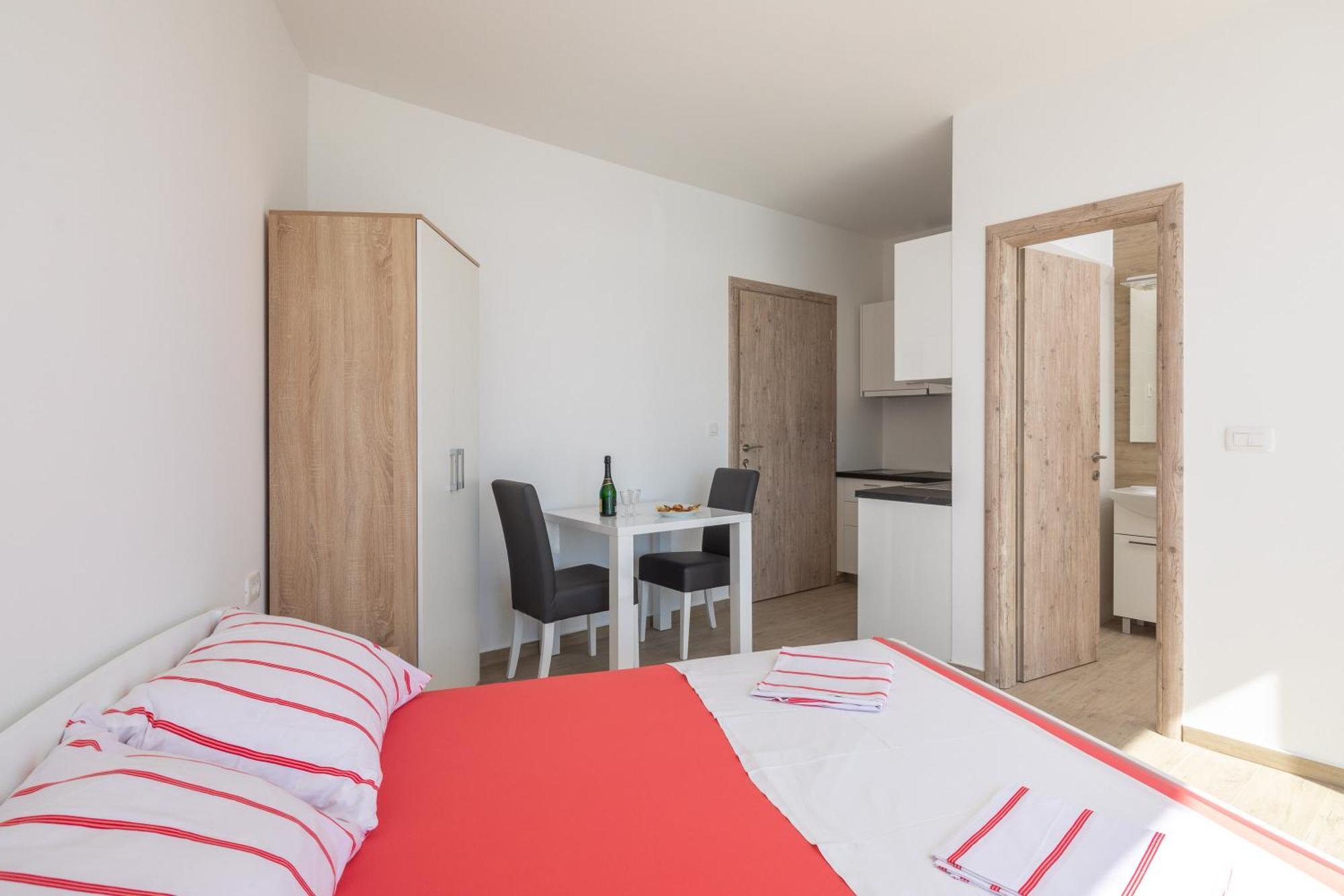 Blue Wonder Apartments Dugi Rat Pokój zdjęcie