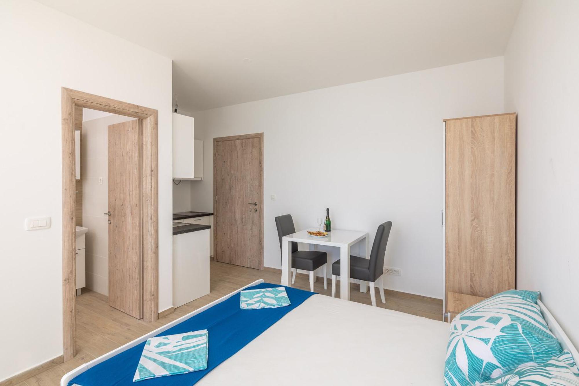 Blue Wonder Apartments Dugi Rat Pokój zdjęcie