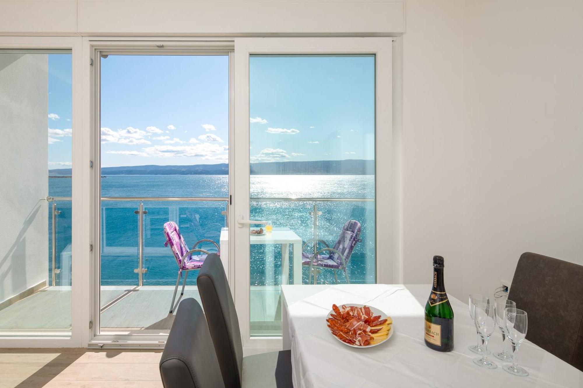 Blue Wonder Apartments Dugi Rat Zewnętrze zdjęcie