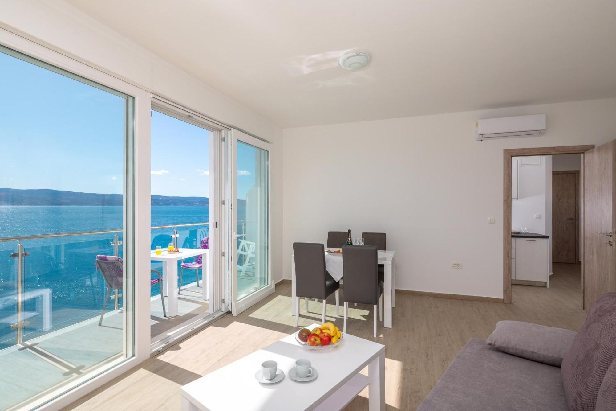 Blue Wonder Apartments Dugi Rat Zewnętrze zdjęcie