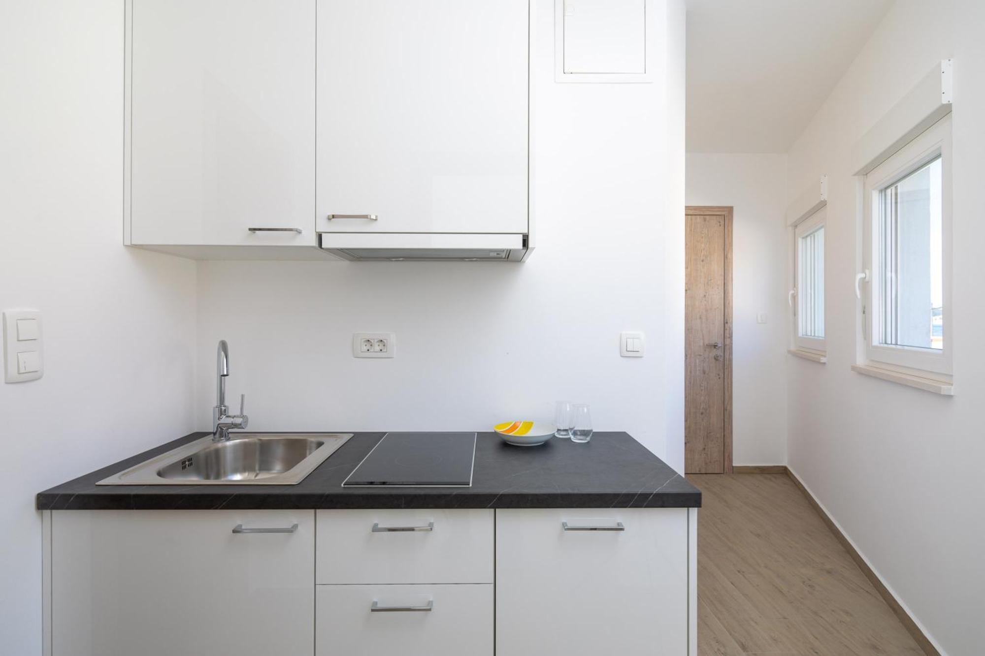 Blue Wonder Apartments Dugi Rat Zewnętrze zdjęcie
